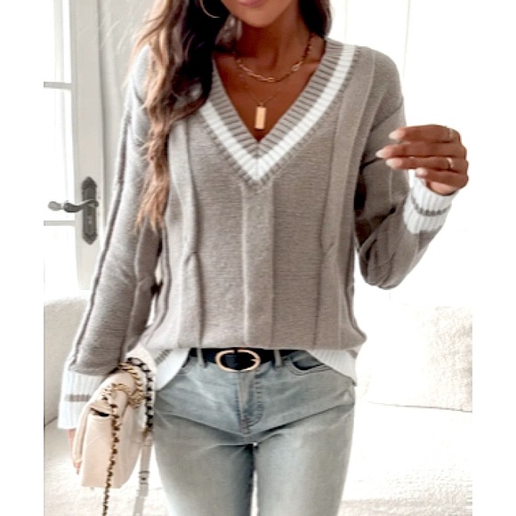 Preppy Cable Knit V-Neck Sweater - Picture 1 of 11